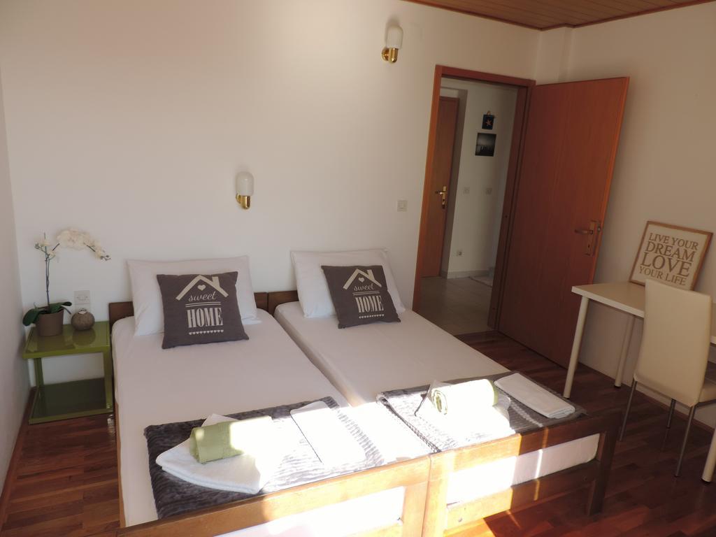Apartment Vidas Novalja Exterior foto