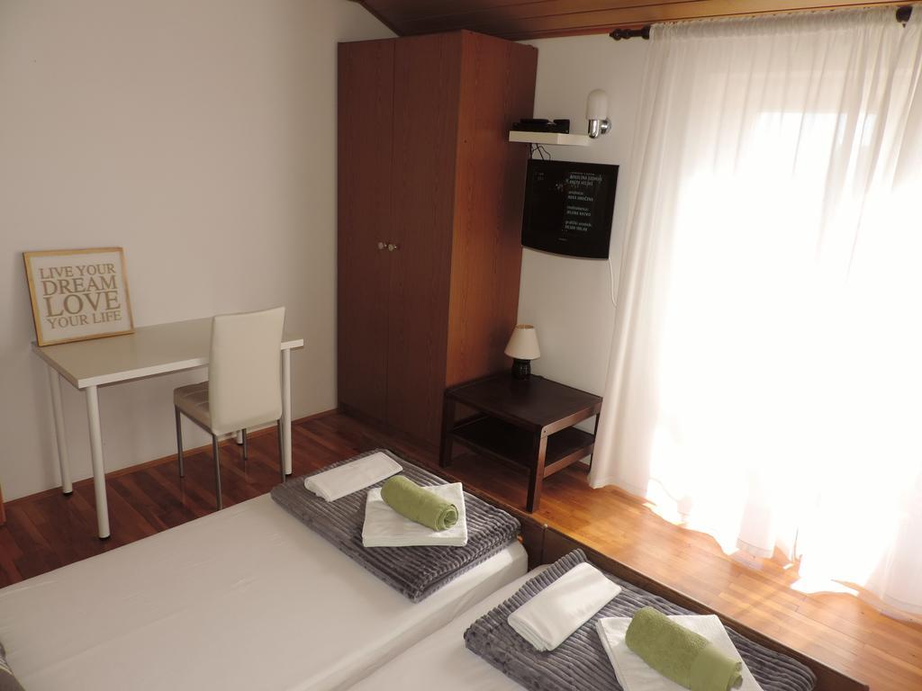 Apartment Vidas Novalja Exterior foto